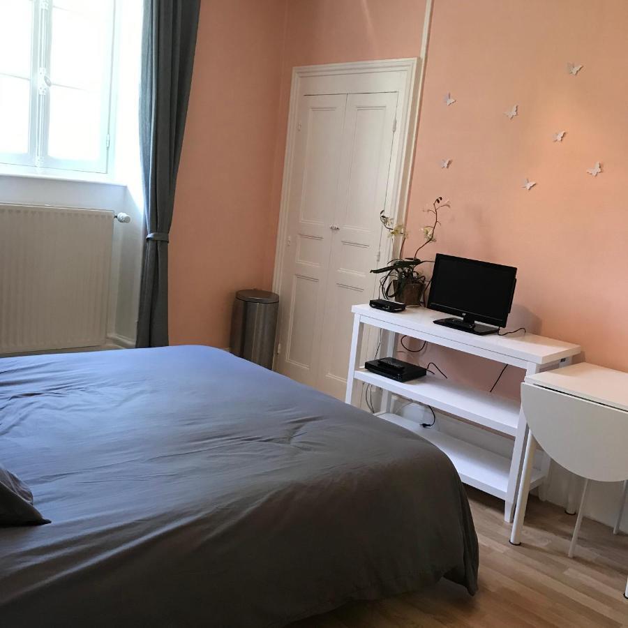 Le Petit Manoir Bed and Breakfast Évaux-les-Bains Εξωτερικό φωτογραφία